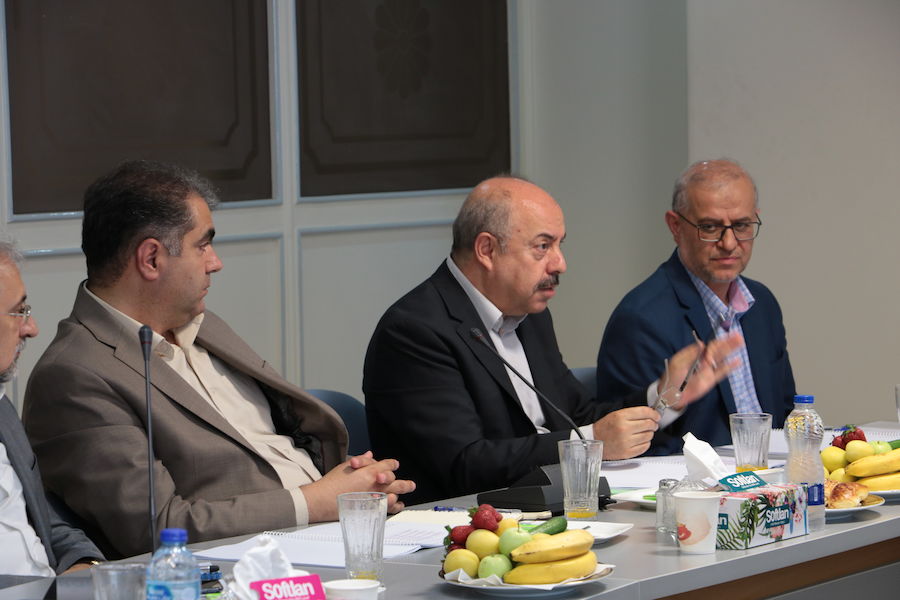 برای مقابله با تحریم ها باید تصمیمات داخلی با نظر کارشناسی باشد