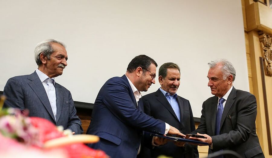 خواستار تغییر رویه دولت در صدور بخشنامه های معدنی بدون مشورت هستیم