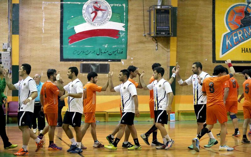 شکست طلایی پوشان سپاهانی در دربی هندبال