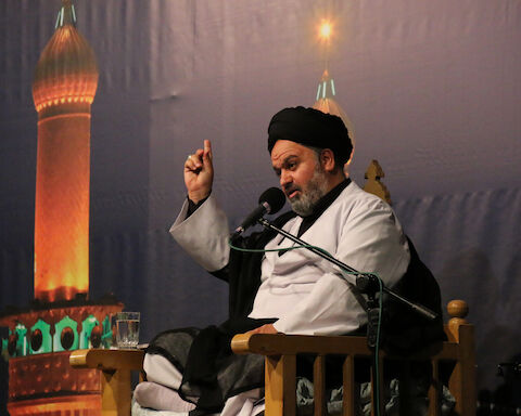 به مناسبت ایام دهه محرم هیات شیفتگان حسینی فولاد مبارکه اصفهان به مدت 5 شب در مصلای بزرگ امام خمینی درحال برگزاریست
عکس مجتبی جهان بخش