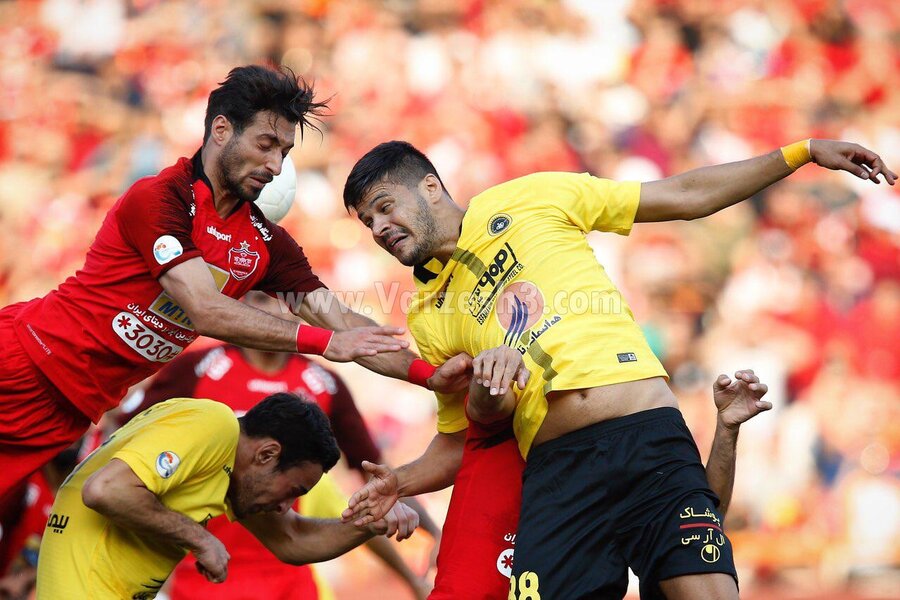 قهرمانی برای سپاهان سخت شده است