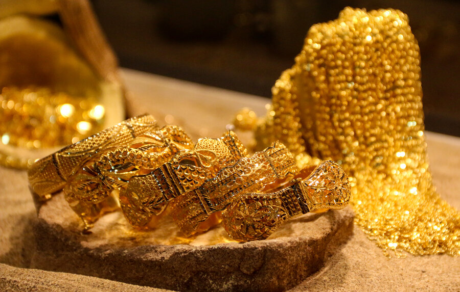 قیمت طلا با شیوه جدید مالیات بر ارزش افزوده طلا کاهش می‌یابد؟
