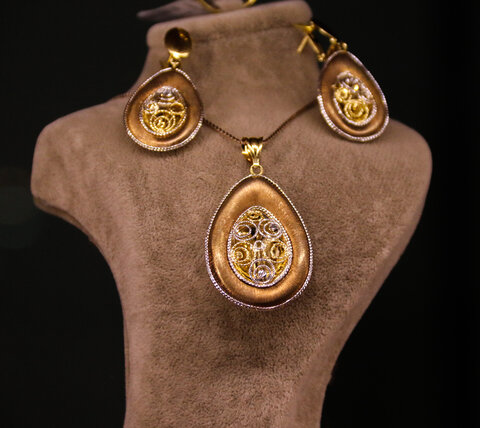 سیزدهمین نمایشگاه بین المللی صنعت فلزات گرانبها.طلا. سنگهای قیمتی .ساعت و ماشین الات وابسته