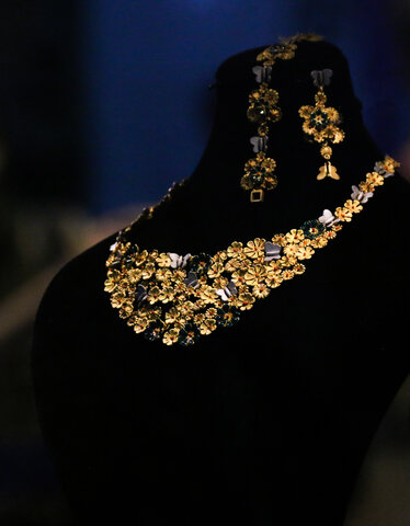 سیزدهمین نمایشگاه بین المللی صنعت فلزات گرانبها.طلا. سنگهای قیمتی .ساعت و ماشین الات وابسته