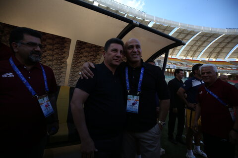 دیدار دوتیم سپاهان اصفهان و ذوب آهن درهفته ششم لیگ برتر فوتبال ایران بانتیجه دو بر صفر به سود تیم سپاهان در ورزشگاه نقش جهان اصفهان به پایان رسید