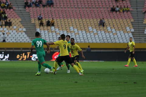 دیدار دوتیم سپاهان اصفهان و ذوب آهن درهفته ششم لیگ برتر فوتبال ایران بانتیجه دو بر صفر به سود تیم سپاهان در ورزشگاه نقش جهان اصفهان به پایان رسید