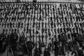 موزه ای 100ساله از کلیدهای قدیمی استاد علی  درمحله تاریخی جلفا 

عکس:مجتبی جهان بخش