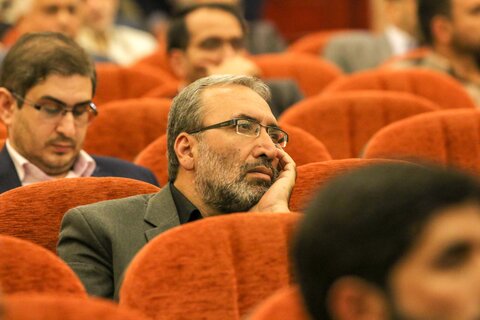جلسه شورای اداری استان اصفهان ابان ماه نود و هشت 

عکس:مجتبی جهان بخش