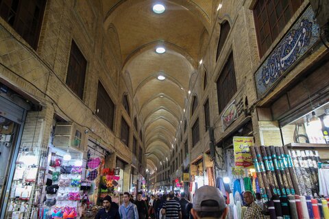 گشتی در بازار قدیمی تهران

عکس:مجتبی جهان بخش