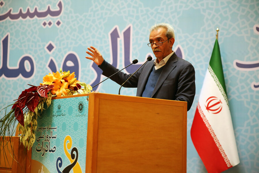 توقیف ۲۵۰۰میلیارد تومان از منابع صادرکنندگان در سازمان امور مالیاتی