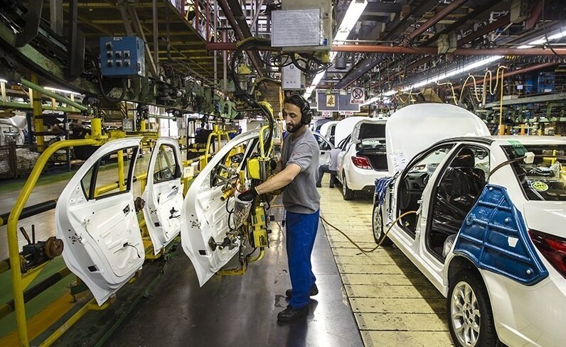 فروشندگان در بازار به دنبال خریدار می‌روند/ تا بهار 1400 خبری از نوسان قیمتی نیست