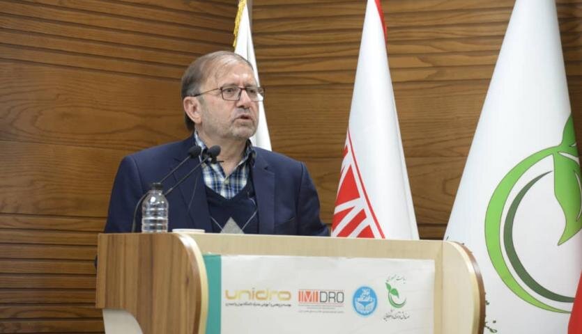دانشگاه ها و پژوهشگاه ها برای 10 میلیارد دلار واردات صنعت ایده بدهند