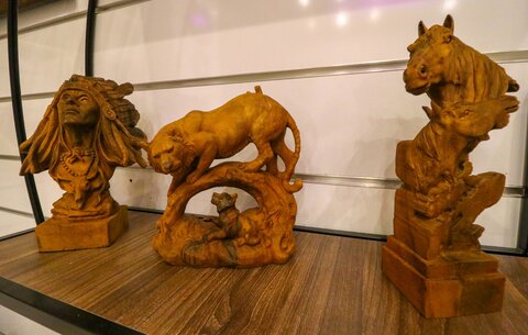 افتتاح اولین هایپرصنایع دستی و هنرهای سنتی کشوردر اصفهان

عکس:مجتبی جهان بخش