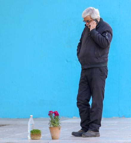 اغاز تحویل سال نو در گلستان شهدای اصفهان 
فروردین 99

عکس:مجتبی جهان بخش