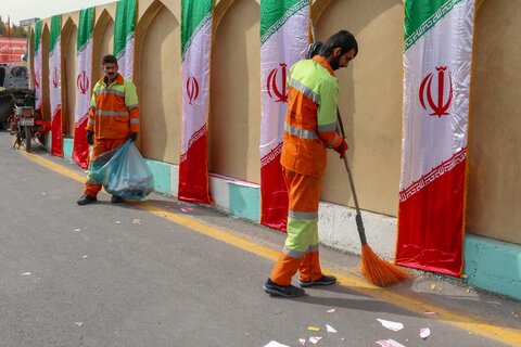 12 اردیبهشت روز جهانی کار و کارگر

عکس:مجتبی جهان بخش