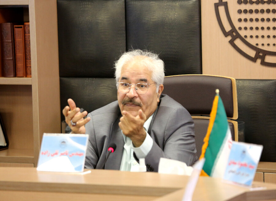 سهامداران چادر ملو منتظر خبرهای خوب باشند