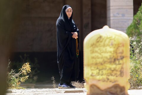 گذری به تخت فولاد اصفهان

عکس:مجتبی جهان بخش