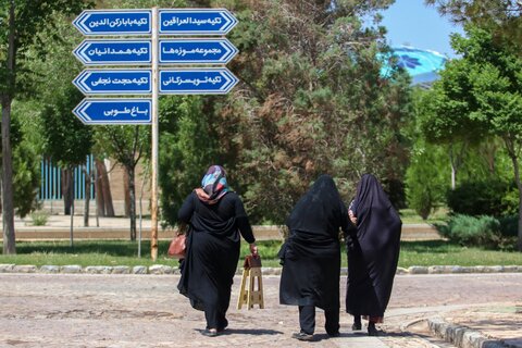 گذری به تخت فولاد اصفهان

عکس:مجتبی جهان بخش