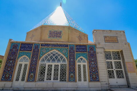 گذری به تخت فولاد اصفهان

عکس:مجتبی جهان بخش