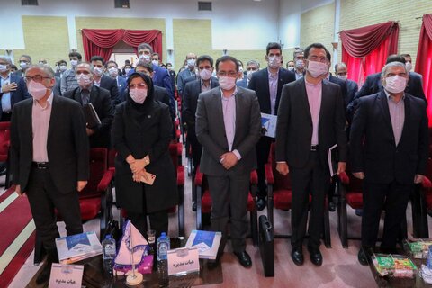 مجمع عمومی و فوق العاده سالیانه شرکت سرمایه گذاری توکا فولاد

عکس:مجتبی جهان بخش