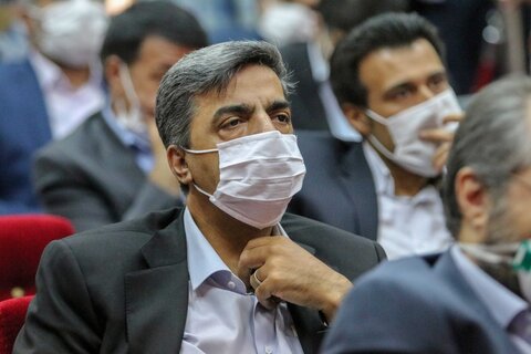 مجمع عمومی و فوق العاده سالیانه شرکت سرمایه گذاری توکا فولاد

عکس:مجتبی جهان بخش