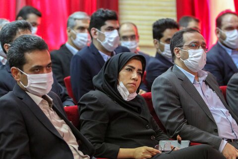 مجمع عمومی و فوق العاده سالیانه شرکت سرمایه گذاری توکا فولاد

عکس:مجتبی جهان بخش