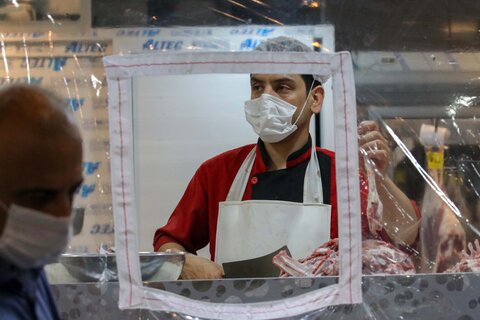 معیشت مردم در روزهای زرد کرونایی

عکس:مجتبی جهان بخش