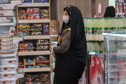 معیشت مردم در روزهای زرد کرونایی

عکس:مجتبی جهان بخش