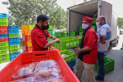 معیشت مردم در روزهای زرد کرونایی

عکس:مجتبی جهان بخش