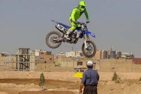 مسابقات موتورکراس قهرمانی استان اصفهان

عکس:مجتبی جهان بخش