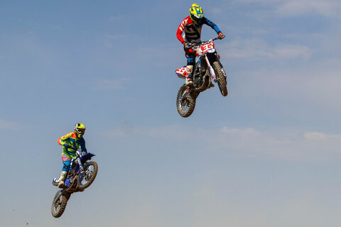 مسابقات موتورکراس قهرمانی استان اصفهان

عکس:مجتبی جهان بخش