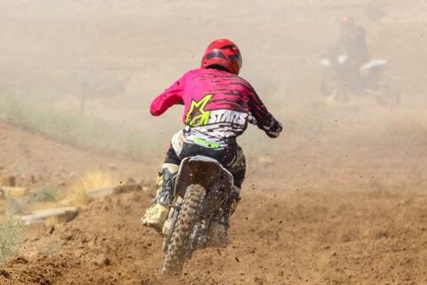 مسابقات موتورکراس قهرمانی استان اصفهان

عکس:مجتبی جهان بخش