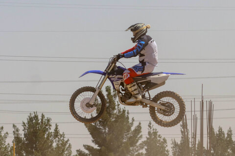 مسابقات موتورکراس قهرمانی استان اصفهان

عکس:مجتبی جهان بخش