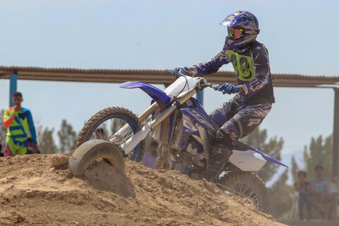 مسابقات موتورکراس قهرمانی استان اصفهان

عکس:مجتبی جهان بخش