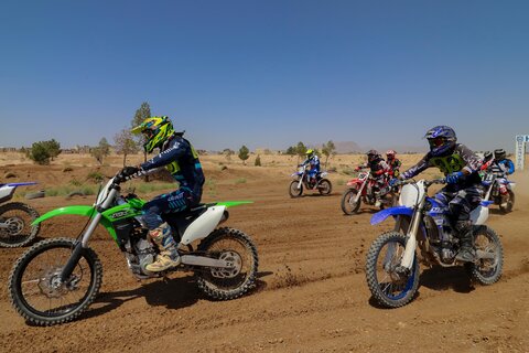 مسابقات موتورکراس قهرمانی استان اصفهان

عکس:مجتبی جهان بخش