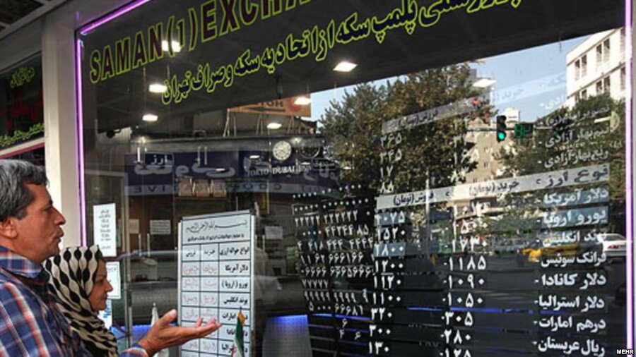 چرا خریداران خانگی علی‌رغم گرانی ارزهای خارجی مقابل صرافی‌ها صف می‌بندند؟

