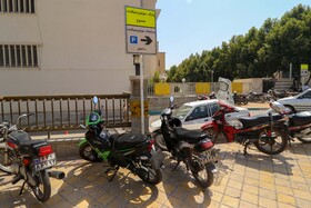 معضل نبودپارکینگ برای راکبین موتورسیکلت در اصفهان

عکس:مجتبی جهان بخش