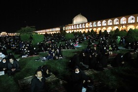 شب چهارم محرم در محفل هیات رزمندگان اسلام

عکس:مجتبی جهان بخش