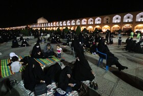 شب چهارم محرم در محفل هیات رزمندگان اسلام

عکس:مجتبی جهان بخش