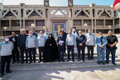 بازدیددکتر دهنوی عضوهیات رئیسه مجلس شورای اسلامی ازمجتمع فولادمبارکه اصفهان

عکس:مجتبی جهان بخش