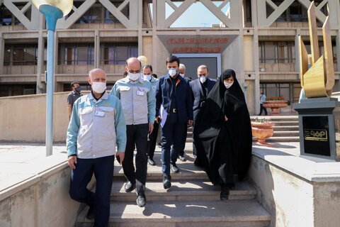 بازدیددکتر دهنوی عضوهیات رئیسه مجلس شورای اسلامی ازمجتمع فولادمبارکه اصفهان

عکس:مجتبی جهان بخش