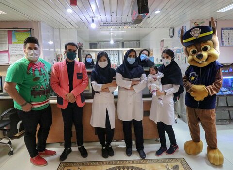 روزدوم جشنواره کودک در بیمارستان کودکان امام حسین(ع)

عکس:مجتبی جهان بخش