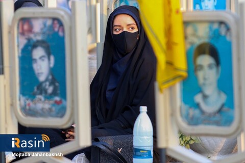 رژه 370 موتورسوار بسیج به مناسبت سالروز25 ابان در اصفهان

عکس:مجتبی جهان بخش
