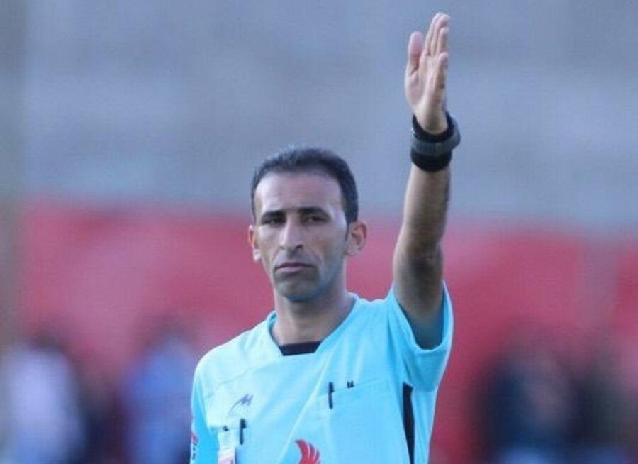 عبدالنبی پورخلف قاضی دیدار سپاهان و آلومینیوم اراک