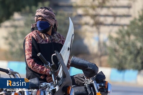 اهداکلاه ایمنی به راکبان موتورسیکلت به مناسبت هفته حمل و نقل

عکسکمجتبی جهان بخش