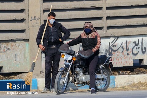 اهداکلاه ایمنی به راکبان موتورسیکلت به مناسبت هفته حمل و نقل

عکسکمجتبی جهان بخش