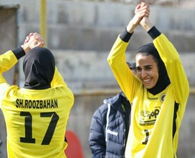 دختران فوتبالیست سپاهانی به صدر چسبیدند
