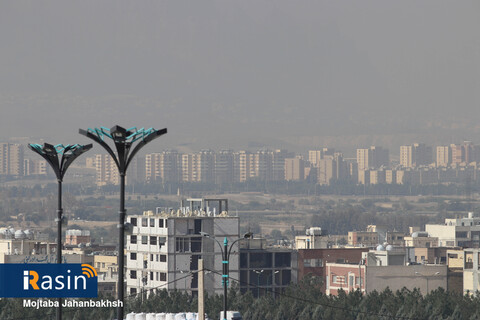 الودگی هوای اصفهان در روزهای قرمز کرونایی

عکس:مجتبی جهان بخش