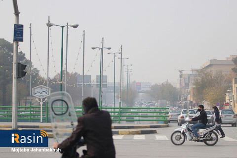 الودگی هوای اصفهان در روزهای قرمز کرونایی

عکس:مجتبی جهان بخش