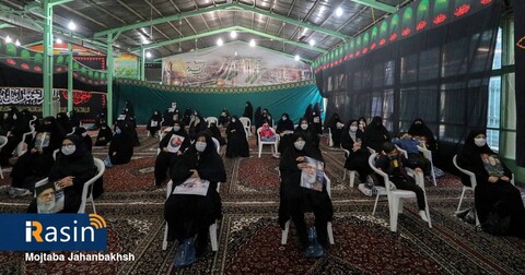 اولین سالگرد سردار شهید قاسم سلیمانی در اصفهان

عکس:مجتبی جهان بخش